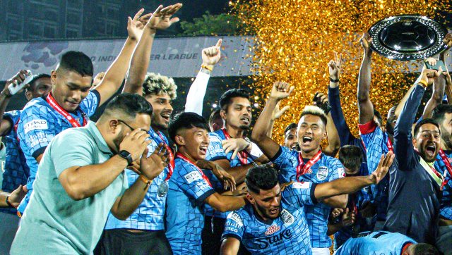 Watch: Mumbai City lift ISL League Winners' Shield after East Bengal game Watch: Mumbai City lift ISL League Winners' Shield after East Bengal game