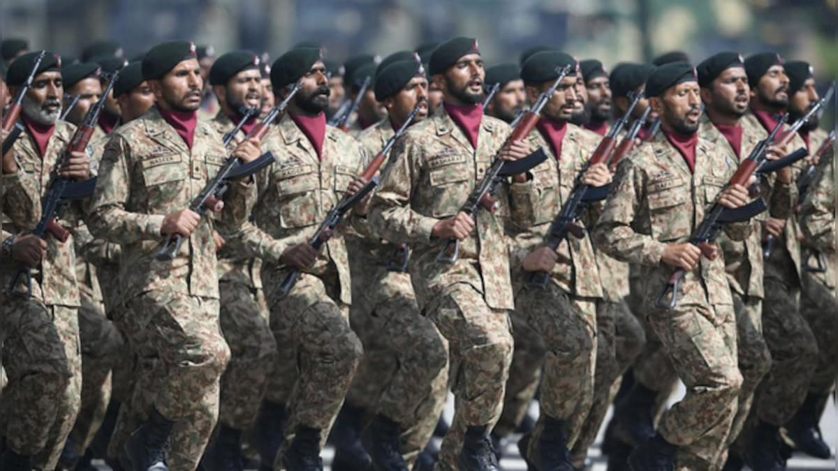 Pakistan Army struggling to feed soldiers as food shortage worsens