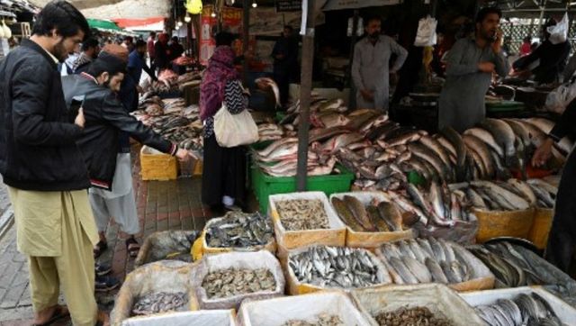 Milk @PKR 210 a litre, chicken meat @PKR 700 per kg as Pakistan economy crumbles Milk @PKR 210 a litre, chicken meat @PKR 700 per kg as Pakistan economy crumbles