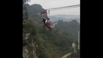 Watch: This theme park in central China offers bicycle rides 1000 feet in air