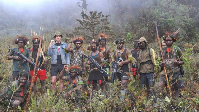 Indonesia vows to release New Zealand pilots from Papuan rebels; 'will use military if talks fail' Indonesia vows to release New Zealand pilots from Papuan rebels; 'will use military if talks fail'