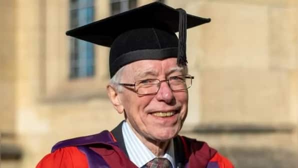 UK: Man receives doctorate from university 52 years after beginning course