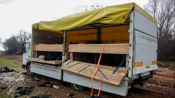 Bulgaria: Migrants die of suffocation inside truck packed with wooden planks