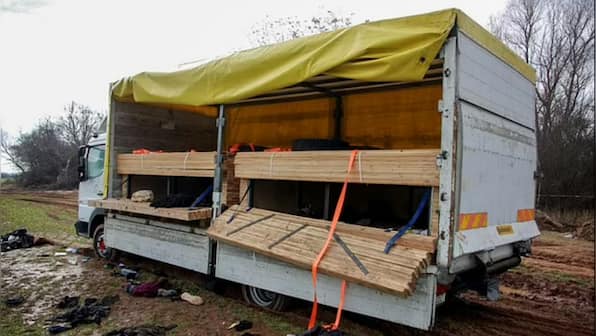 Bulgaria: Migrants die of suffocation inside truck packed with wooden planks