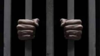 Oye Lucky! UP youth turns robber to impress girlfriend, gifts her Rs 60 lakh