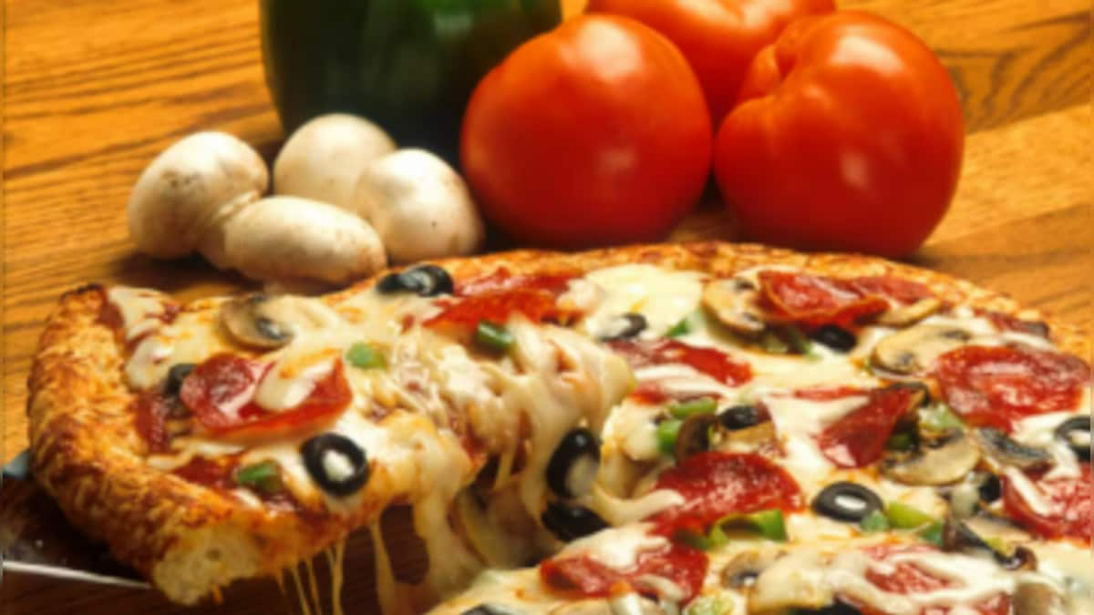 Pizza crisis in UK as tomato prices rise by 400%