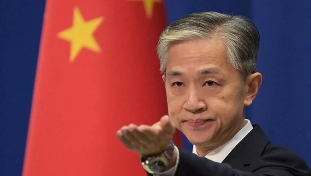 'US is pouring weapons in Ukraine,' says angry China after being accused of considering giving lethal arsenal to Russia 'US is pouring weapons in Ukraine,' says angry China after being accused of considering giving lethal arsenal to Russia