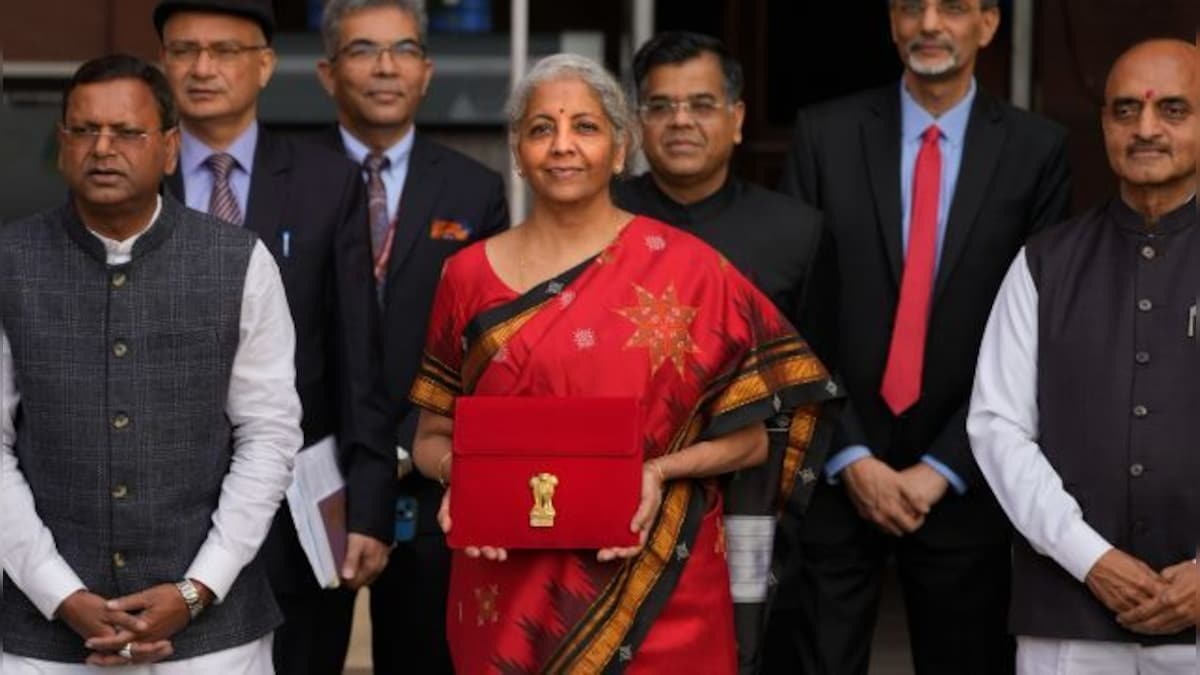 Why Nirmala Sitharaman’s handloom endorsement is 'neces-saree'