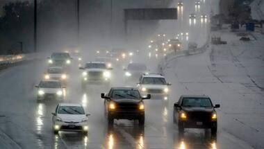 Heavy snow hits parts of southern California