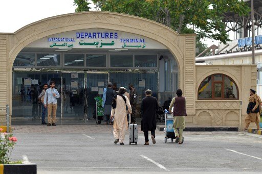 WATCH: Desperate to escape Taliban, hundreds rush to Kabul airport amid rumours of volunteers leaving for Turkey WATCH: Desperate to escape Taliban, hundreds rush to Kabul airport amid rumours of volunteers leaving for Turkey