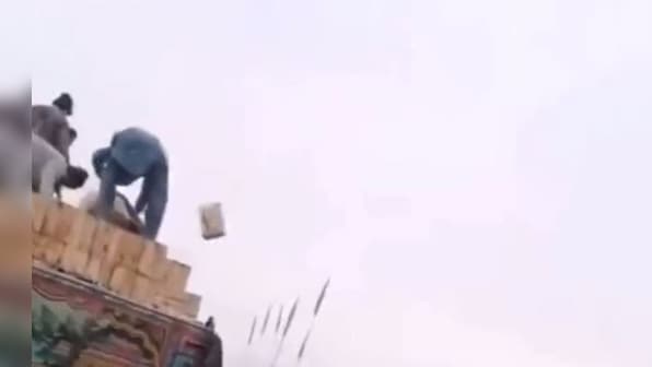 WATCH: Afghan traders dump fruits in river as Uzbekistan's border remains shut amid row with Taliban