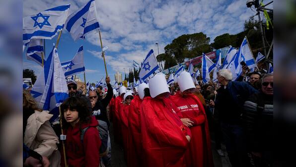Thousands protest outside parliament against Netanyahu's proposed judicial reforms
