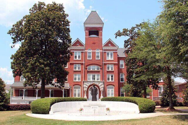 Watch: Young student's excitement after making it to his dream college in US is heartwarming Watch: Young student's excitement after making it to his dream college in US is heartwarming