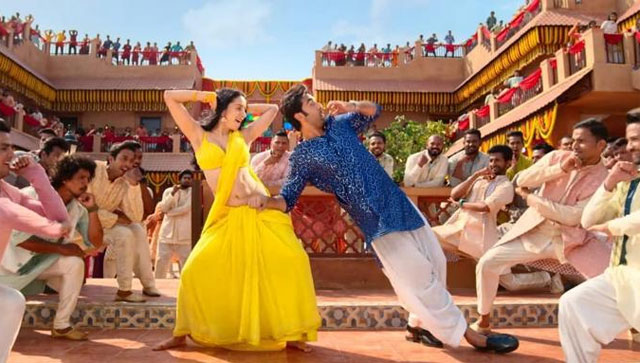 Tu Jhoothi Main Makkaar: Shraddha Kapoor's Thumka challenge takes social media by storm; actress reacts Tu Jhoothi Main Makkaar: Shraddha Kapoor's Thumka challenge takes social media by storm; actress reacts