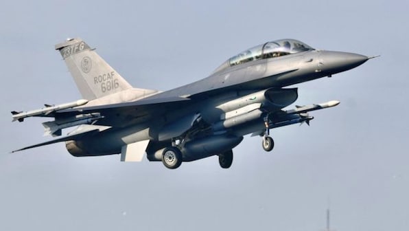 Former rebels accuse Mali's governing junta of 'provocation' after military jet flyover