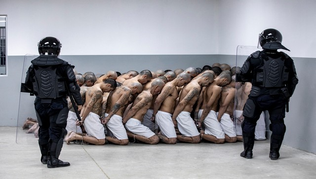 Second group of prisoners transferred to El Salvador new mega-jail Second group of prisoners transferred to El Salvador new mega-jail