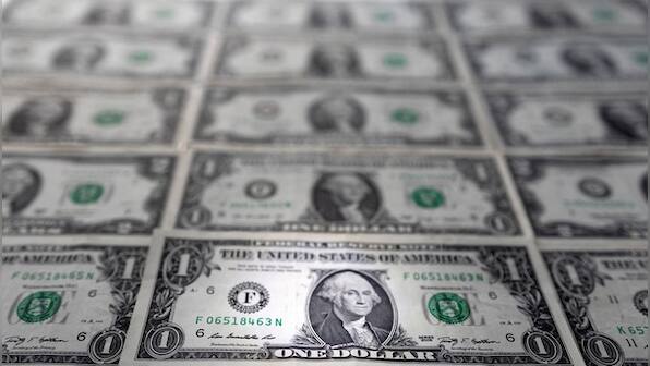 Dollar eases as traders weigh Federal Reserve's rate path, yen rises