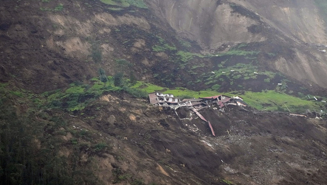 At least 16 people killed in landslide in central Ecuador At least 16 people killed in landslide in central Ecuador