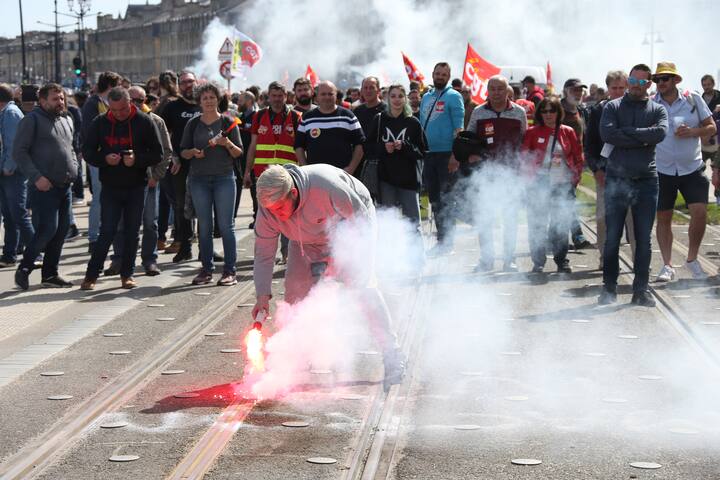 Pension protests raise tension between police, demonstrators