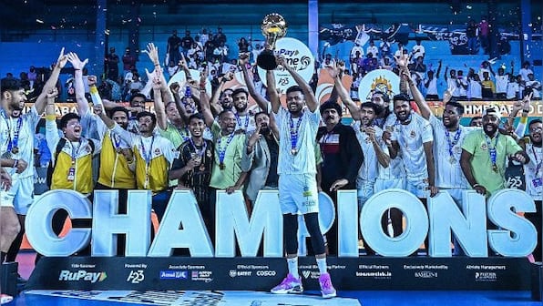 Prime Volleyball League: Ahmedabad Defenders pip Bengaluru Torpedoes in thrilling final to be crowned champions