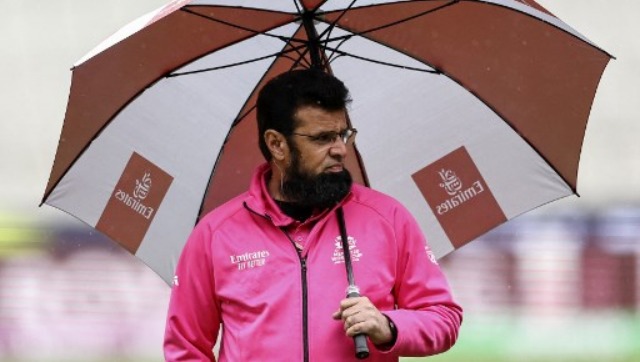 Pakistan's Aleem Dar steps down from ICC Elite Panel of Umpires Pakistan's Aleem Dar steps down from ICC Elite Panel of Umpires