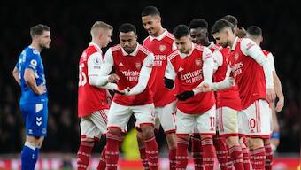 Premier League: Gabriel Martinelli stars as leaders Arsenal crush Everton to go five points clear