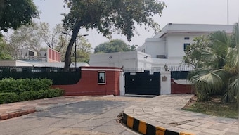 India wants to make a public urinal near UK High Commissioner’s house, but British say ‘No’