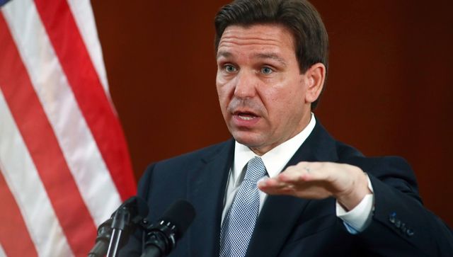 US: Florida governor DeSantis signs bill that allows carrying concealed guns without a permit US: Florida governor DeSantis signs bill that allows carrying concealed guns without a permit