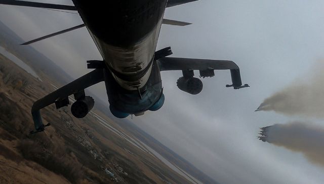 'Ukraine with NATO, Russia would get a neighbour from unfriendly bloc that plans to make nuclear weapons': Medvedev 'Ukraine with NATO, Russia would get a neighbour from unfriendly bloc that plans to make nuclear weapons': Medvedev