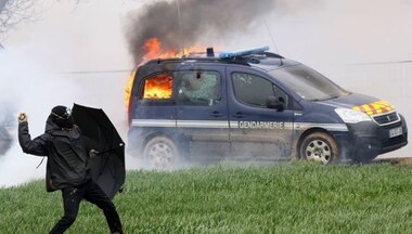 French police clash with protesters opposed to farm reservoir