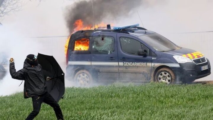 French police clash with protesters opposed to farm reservoir