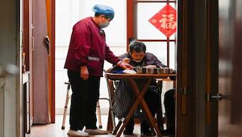 'China loses more than 40 million workers as population ages'