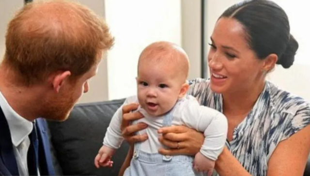 Old video of Prince Archie learning to walk with Meghan Markle's mother goes viral Old video of Prince Archie learning to walk with Meghan Markle's mother goes viral