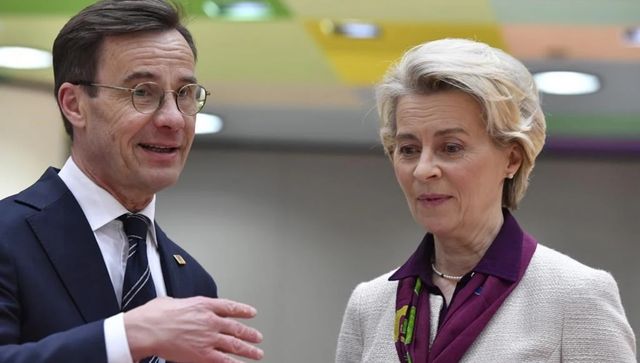 EU leaders play down bank risks as economy weakens EU leaders play down bank risks as economy weakens