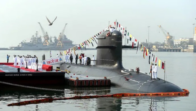 After AUKUS, in yet another jolt for China, France offers India deal to make 6 nuclear submarines After AUKUS, in yet another jolt for China, France offers India deal to make 6 nuclear submarines