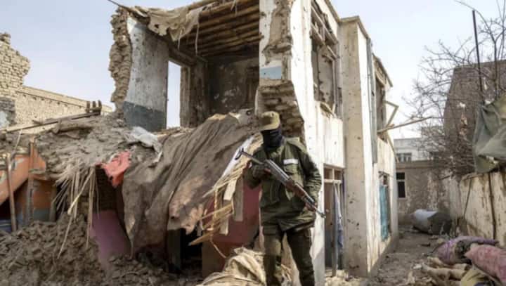 Afghan Taliban raid in Kabul kills 3 Islamic State members Afghan Taliban raid in Kabul kills 3 Islamic State members