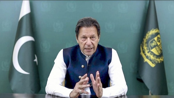Ready to talk with govt, says Imran Khan; demands court martial for former Pakistan Army chief