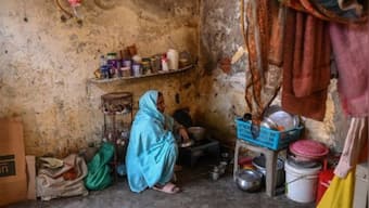 Medicines beyond reach, falling ill is death sentence, say poor in bankrupt Pakistan