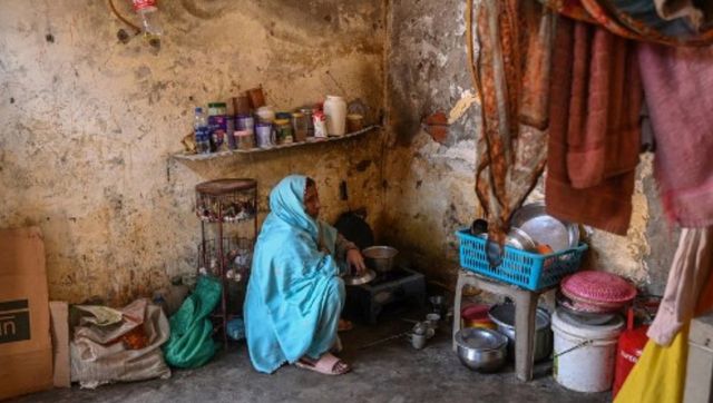 Medicines beyond reach, falling ill is death sentence, say poor in bankrupt Pakistan Medicines beyond reach, falling ill is death sentence, say poor in bankrupt Pakistan