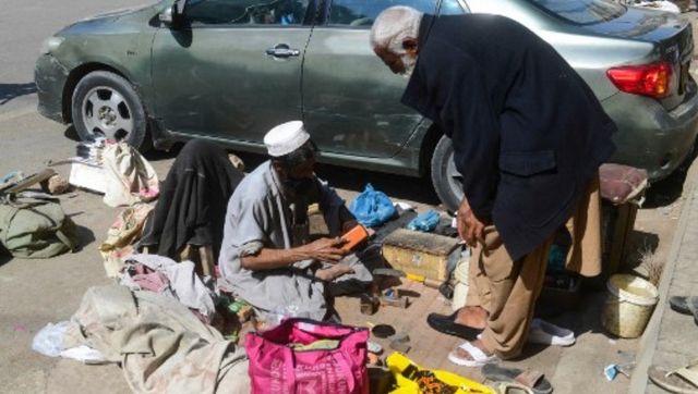 What default? Says Pakistan FM as economy bleeds in red What default? Says Pakistan FM as economy bleeds in red