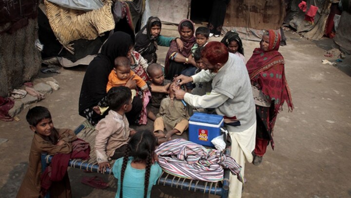 Amid medicine shortage, polio outbreak feared in Pakistan as thousands refuse vaccination