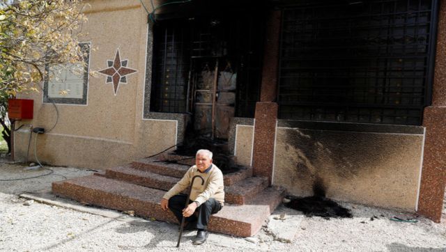 Israelis, Palestinians clash in flashpoint West Bank town Israelis, Palestinians clash in flashpoint West Bank town