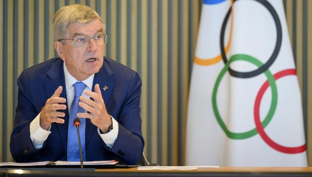 Fencers write to IOC chief Thomas Bach to uphold ban on Russian, Belarusian athletes Fencers write to IOC chief Thomas Bach to uphold ban on Russian, Belarusian athletes