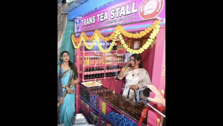 Anand Mahindra lauds Indian Railways' Trans Tea Stall initiative, shares post