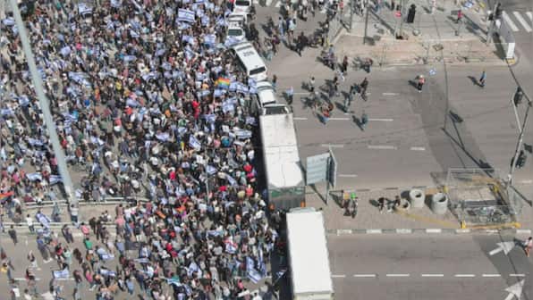Israel: Police fires stun grenades at 'day of disruption' protesters opposing judicial reforms