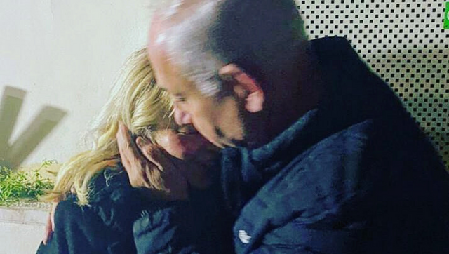 Watch: Israeli police's daring rescue of PM Netanyahu's wife from salon after tense face off with protestors Watch: Israeli police's daring rescue of PM Netanyahu's wife from salon after tense face off with protestors