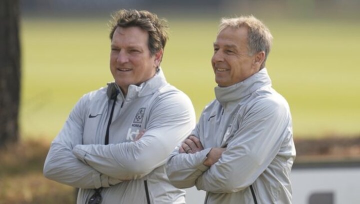 Jurgen Klinsmann getting to know South Korea's squad and fans