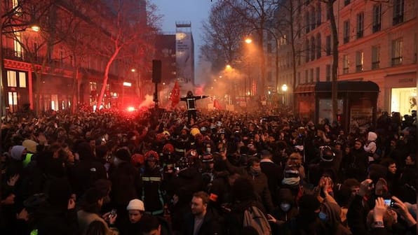 Will France’s pension protests turn into another yellow vest movement?