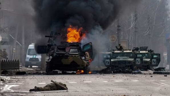 Defending Bakhmut is 'military necessity', says Ukrainian general