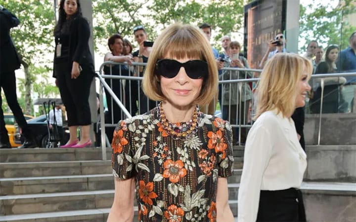 British journalist Anna Wintour is truly a fashion and style icon and these pictures are proof